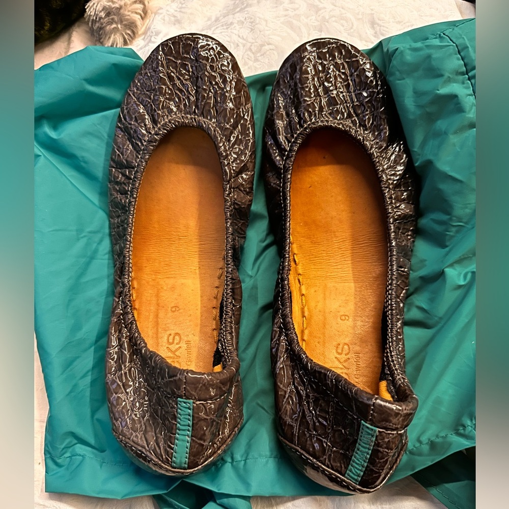 Tieks Slate Grey Croc - with Carrying Tote